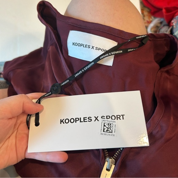 The Kooples NWT sports blazer maroon white crop fitness top maroon zip front - Picture 5 of 14